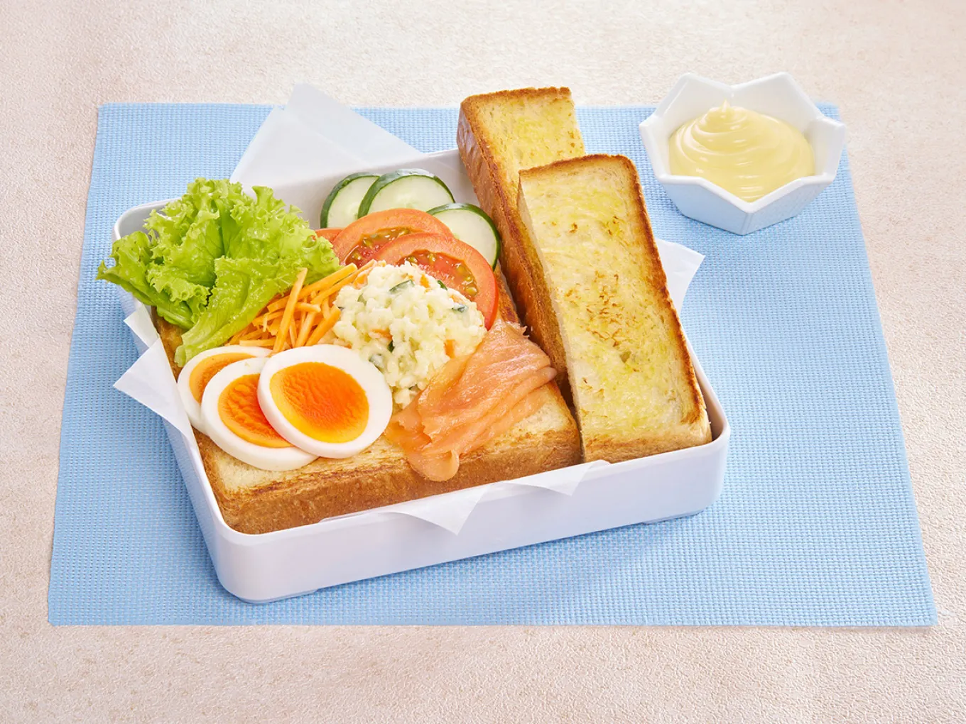 Bento Sandwich Salad