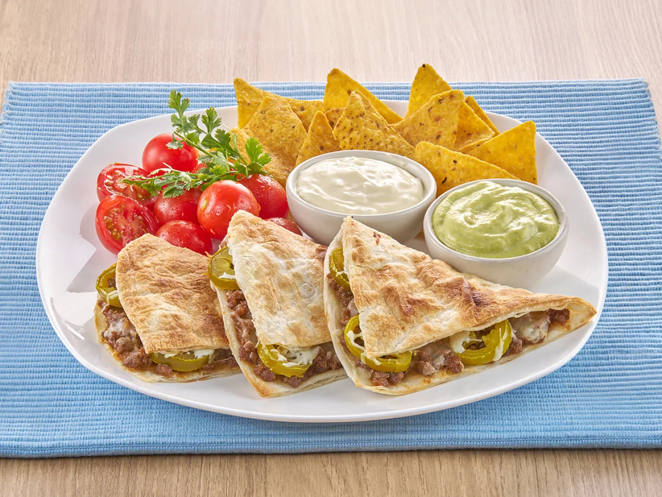 Tortilla dengan Saus Cocol KEWPIE MAYONAIS ORIGINAL