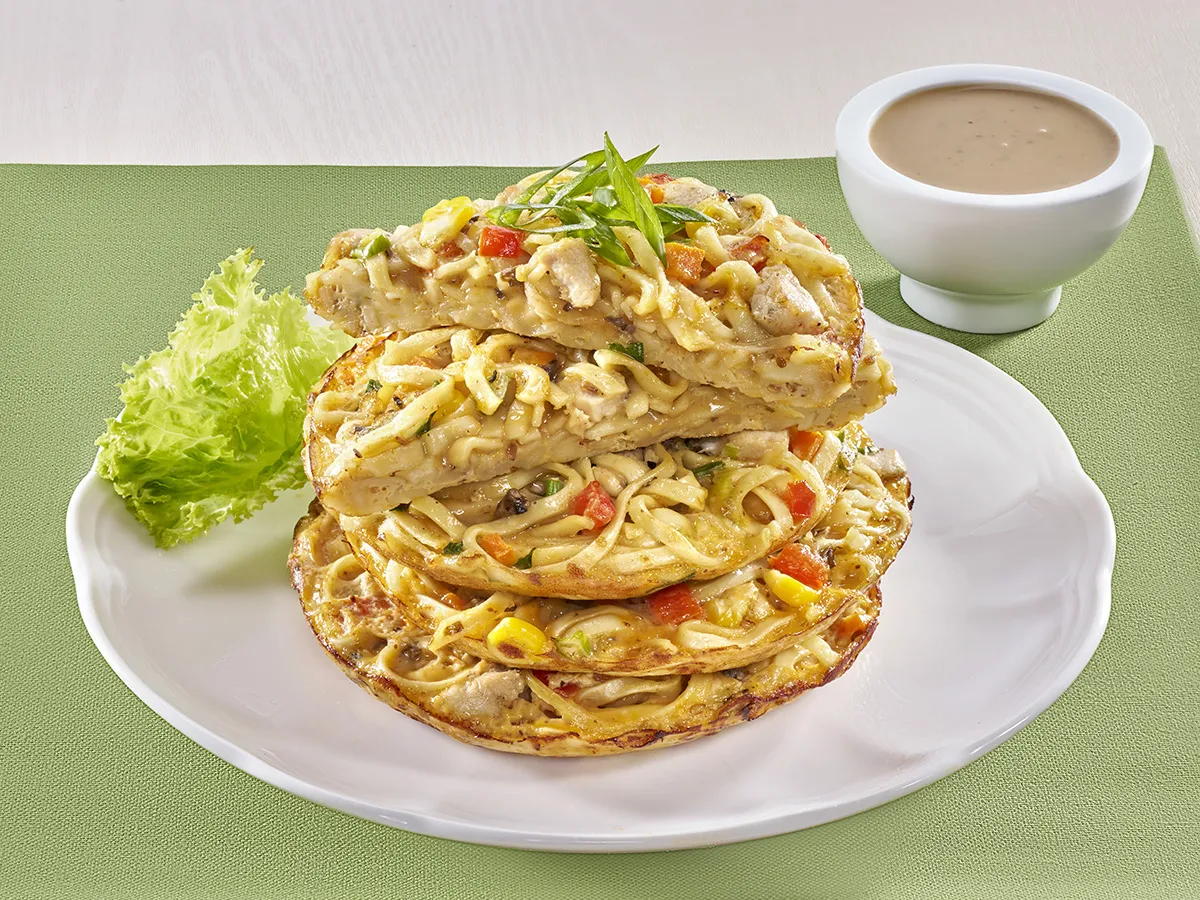 Noodle Omelette