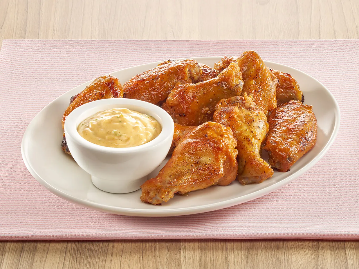 Sayap BBQ Pedas dengan Saus Ketumbar Mayo