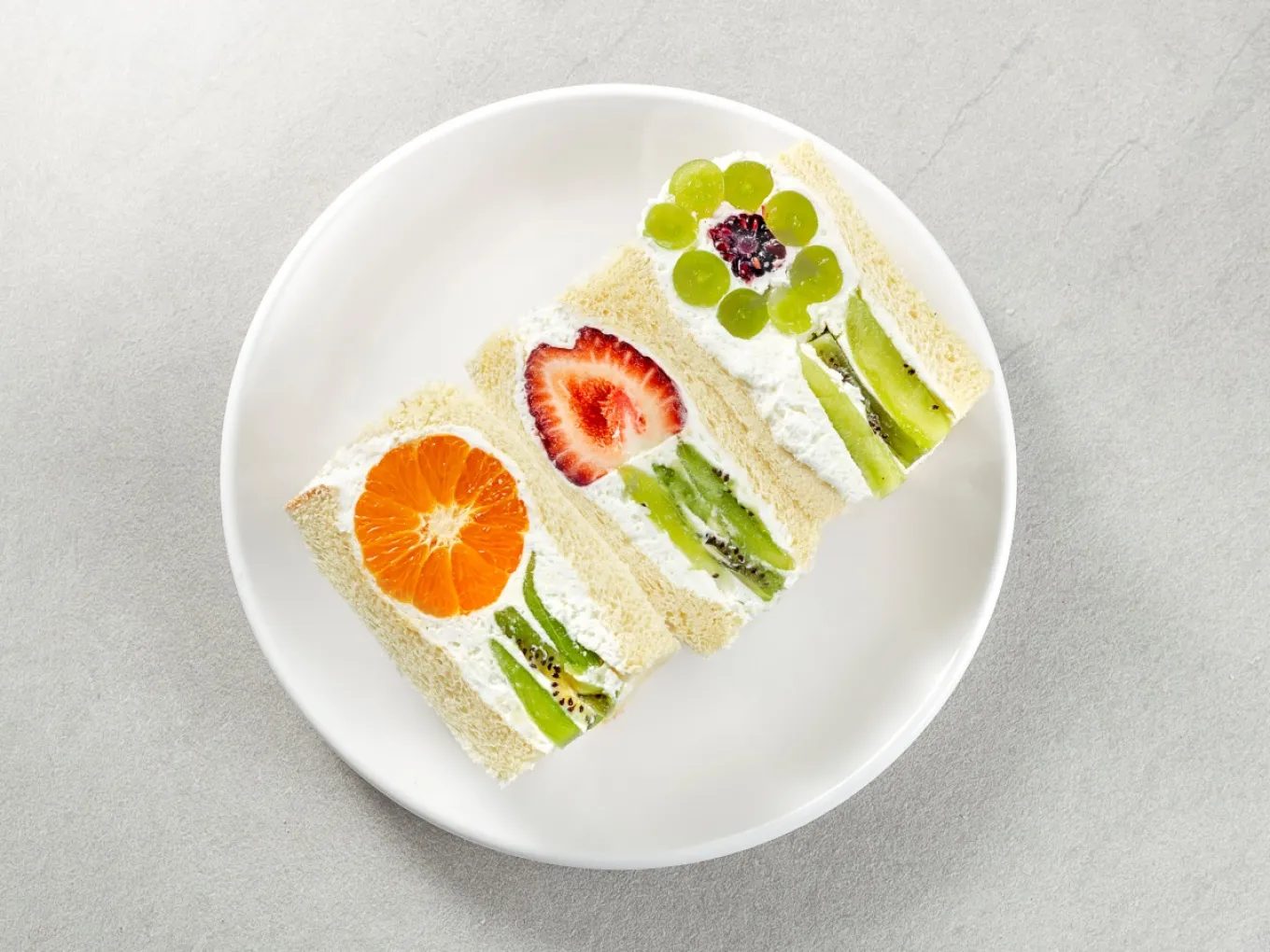Sandwich Mayo Buah