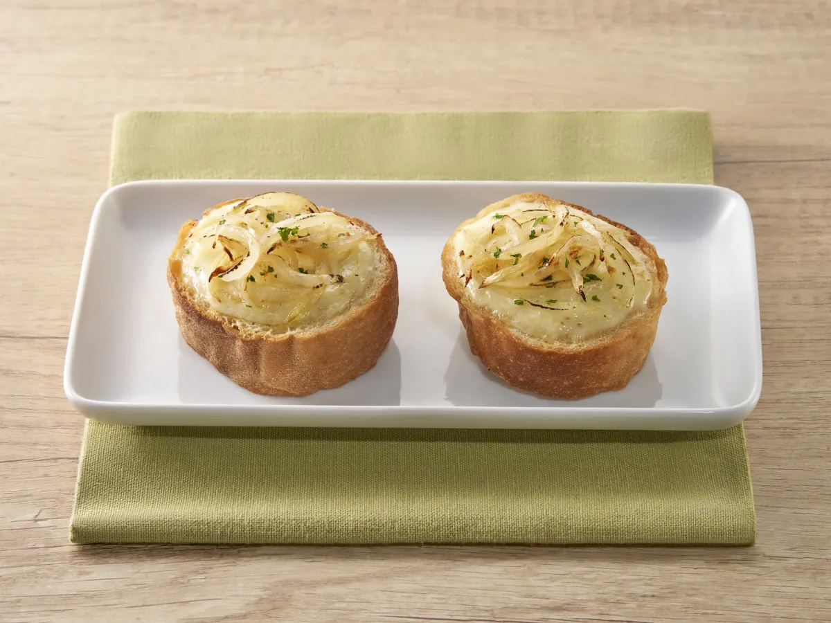 Gratin-style Onion Toast